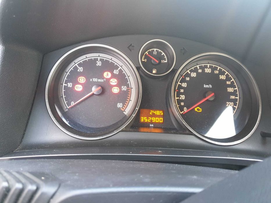 Opel Zafira B 1.9CDTI 150cv Versão Cosmos