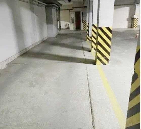 Продам паркінг на 2 авто на початку пр. Яворницького