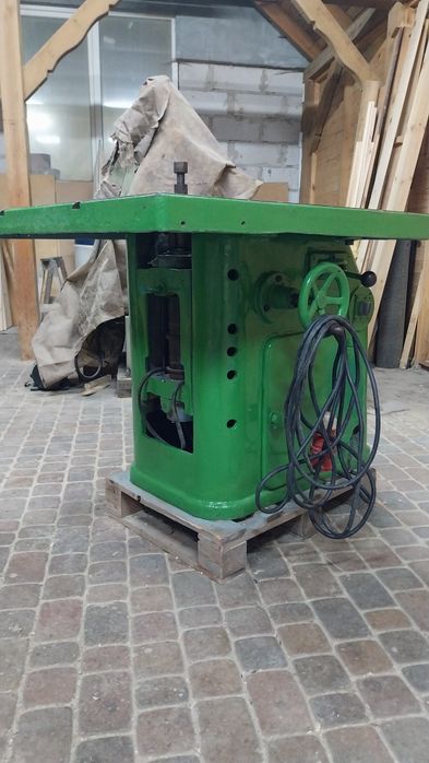 Frezarka dolnowrzecionowa Gomat