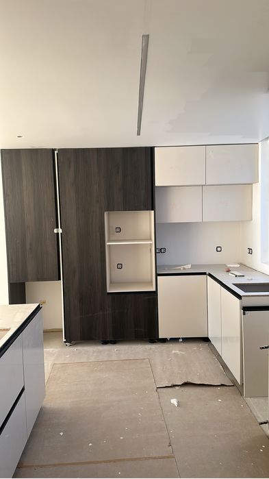 Custom Cabinetmaker416467904607047683