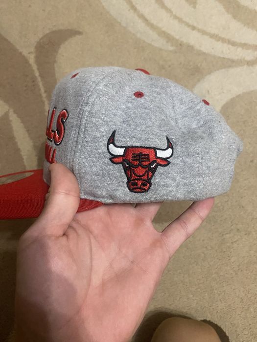 Оригінальна кепка Mitchell & Ness Chicago Bulls.