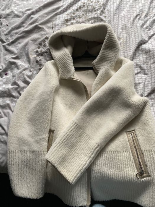 Жіноча шубка ідеал