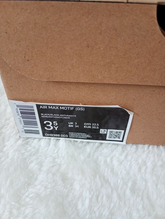 Sneakersy chłopięce Nike air max motif 35,5