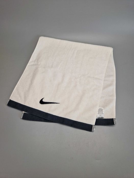 Ręcznik Treningowy NIKE MEDIUM TRENING 35x80cm