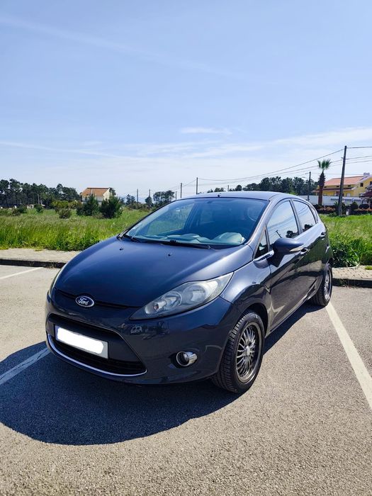 Ford Fiesta 1.4 TDCi Titanium revisão efetuada incluindo distribuição