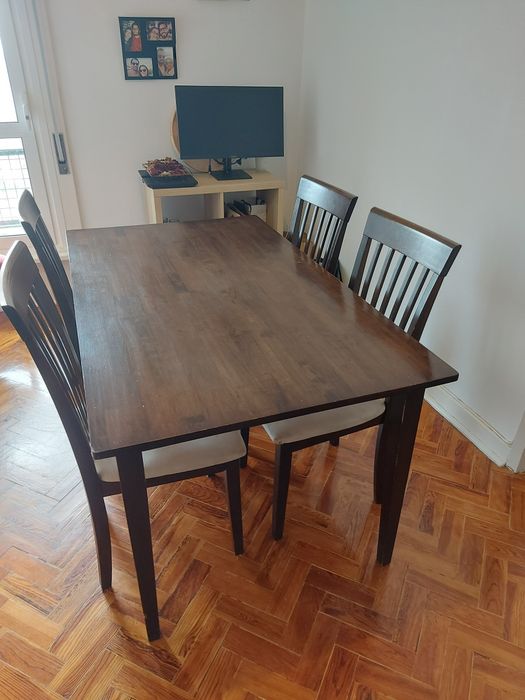 Vendo Mesa Jantar + Cadeiras