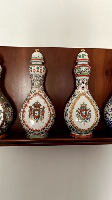 Conjunto de Ed. Lim. de Potes da Comp. das Indias com prateleira orig.431978734200432643