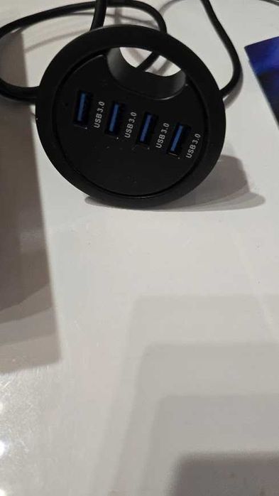 IcyBox Koncentrator biurkowy Hub 4xUSB 3.0 do biurka kabel 120 cm