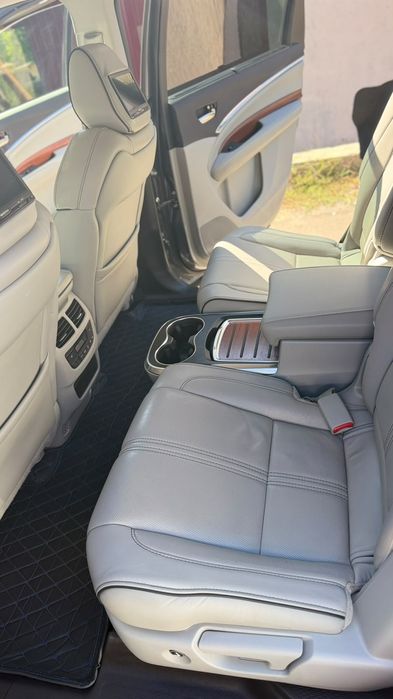 Терміново продам Acura MDX на максимальній комплектації