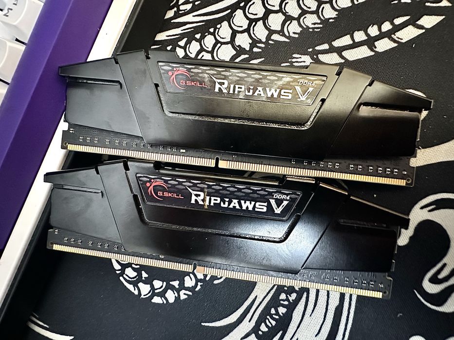 G.Skill Ripjaws V 16 ГБ (2х8 ГБ) DDR4 3200 МГц
