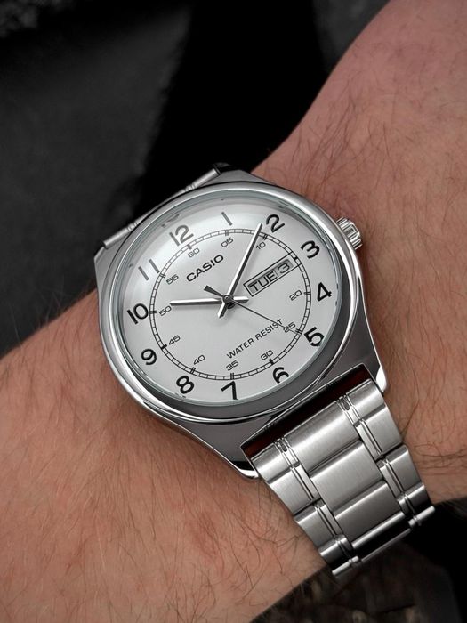 Casio годинник