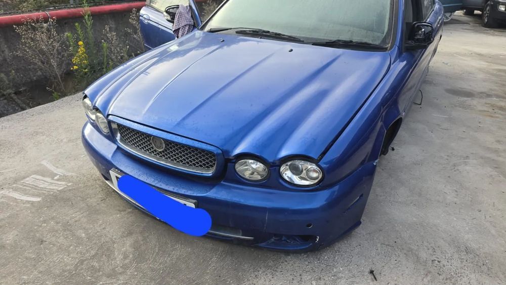 Capot e farois jaguar x type ( para choques esta danificado )