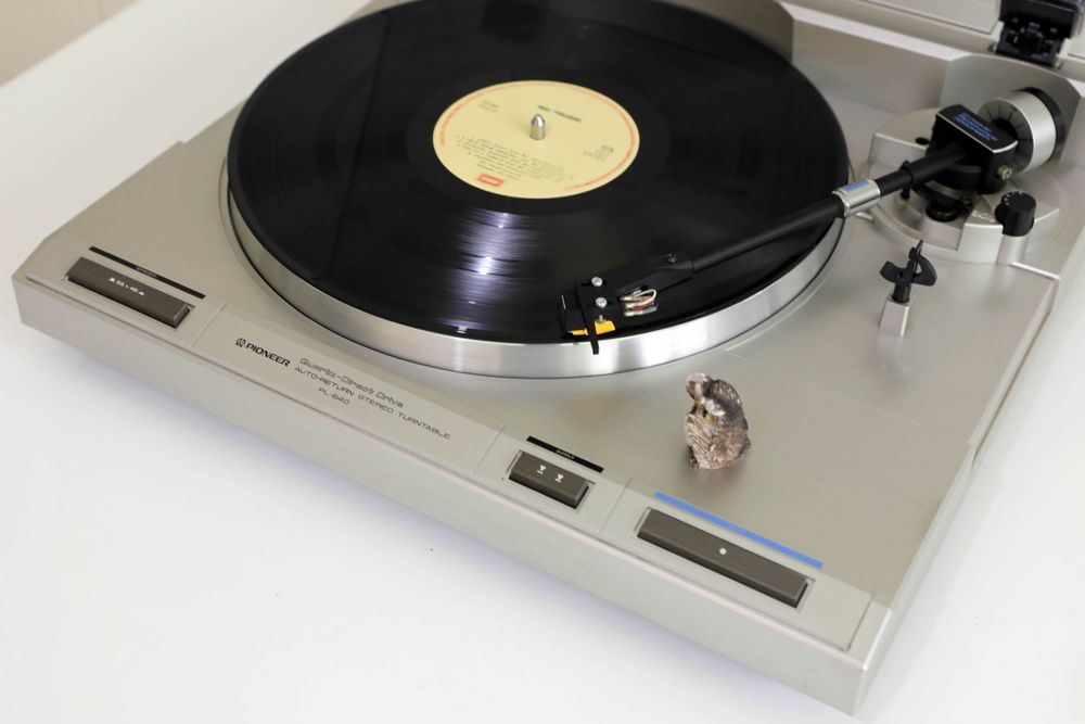 Pioneer PL-640 Gira discos Direct Drive