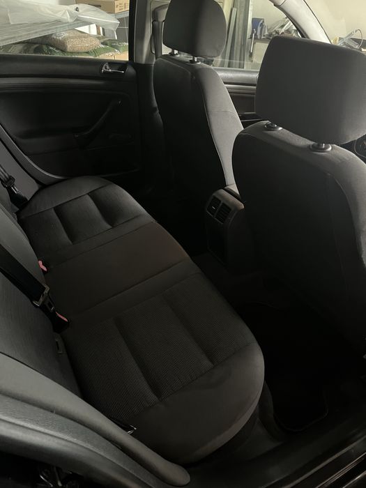 Golf V de 2004, gasolina, 242672 km