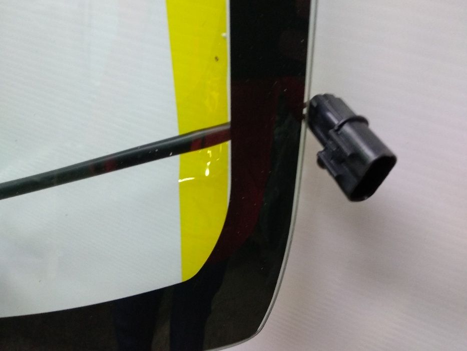 Лобове скло MITSUBISHI Pajero / Автоскло / Заміна / Продаж автоскла