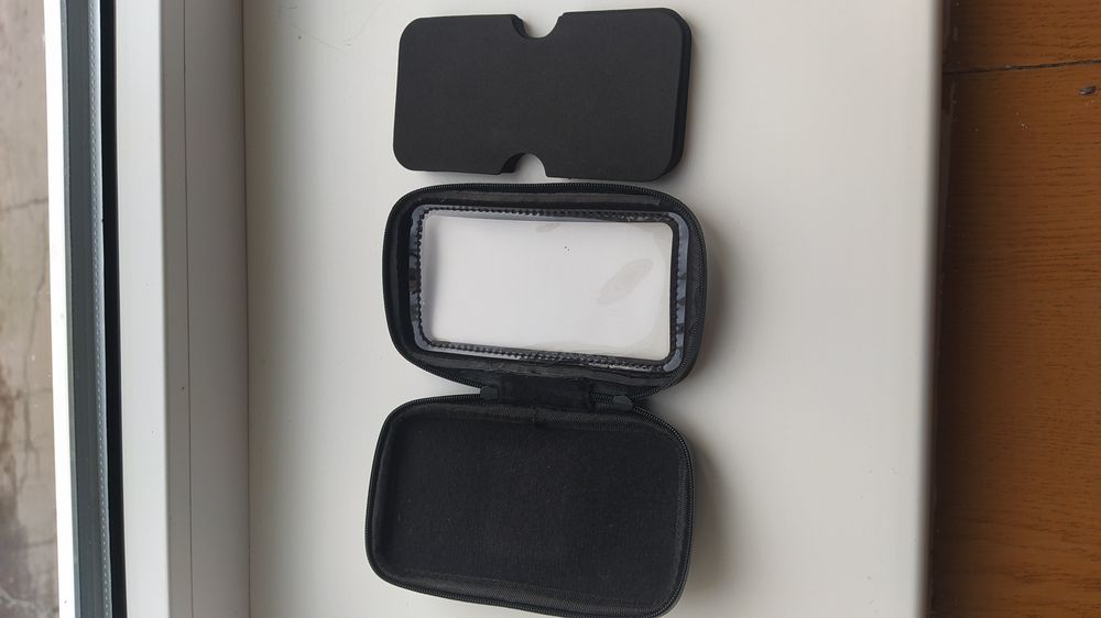 Держатель для телефона на мотоцикл