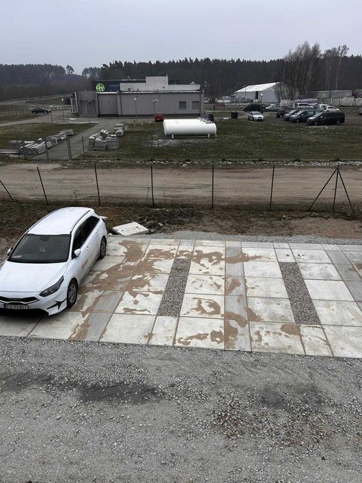 Betonowe płyty drogowe 1x1 m – trwałe i solidne | transport | producent