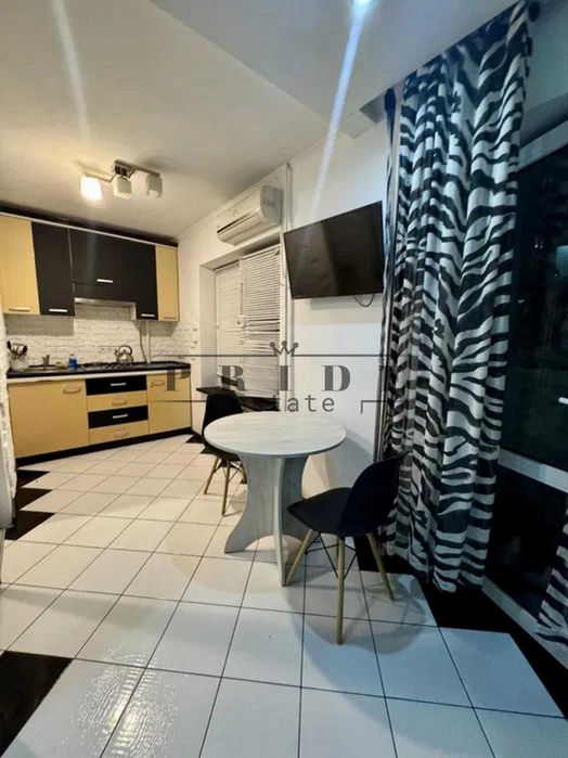 Продається затишна студія 30 м²  6 поверх по вул. Червоної Калини, 4а