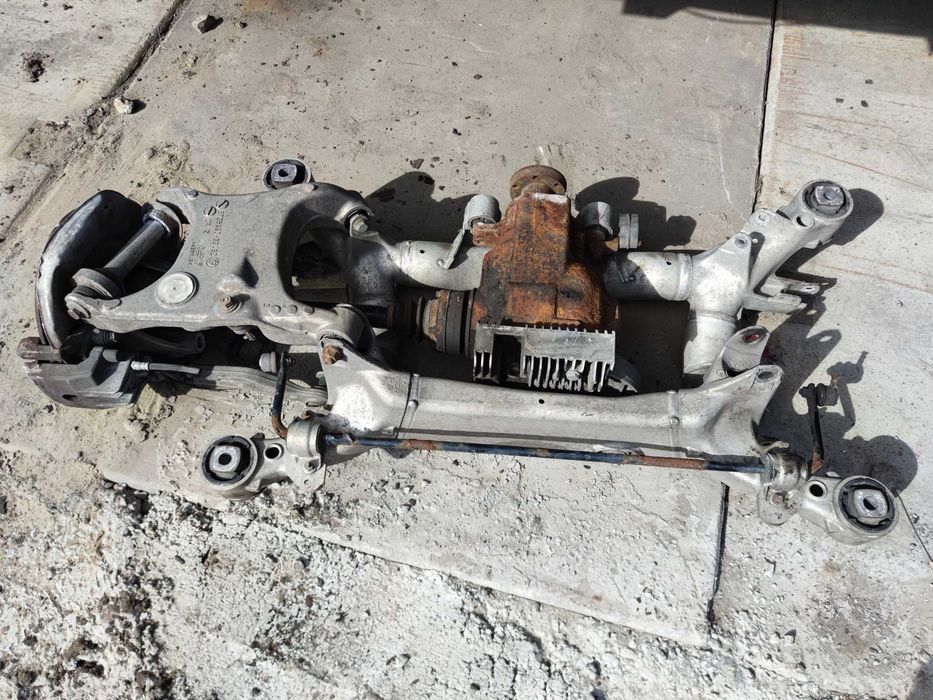 BMW E60 E61 Sedan Sanki Tył Belka Kołyska Wózek Tylni