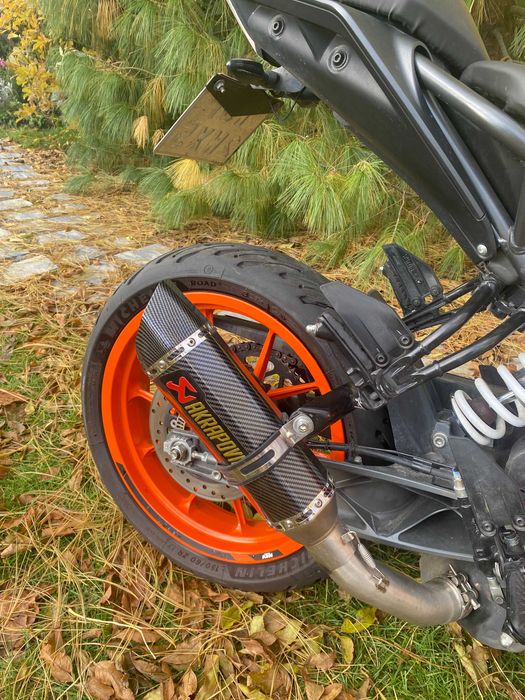 Ktm duke 125  2021r NISKI PRZEBIEG