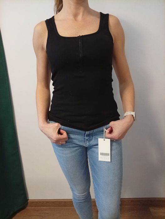 Bluzka czarna z zamkiem z przodu s/m