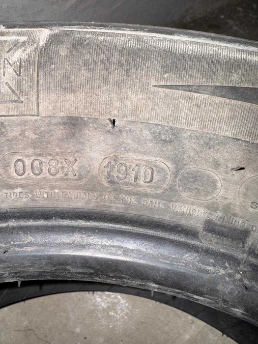 Зимові шини Michelin 225/65 r17 2 штуки 10/19