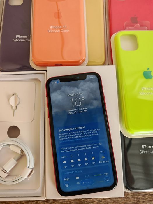 iPhone 11 128GB 6.1* Vermelho em Bom estado  Aceito Retomas
