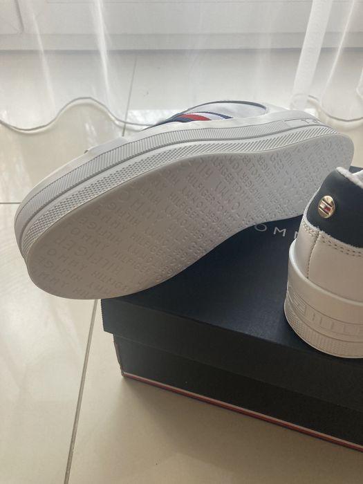 Snakersy tommy hilfilger 36 Basic