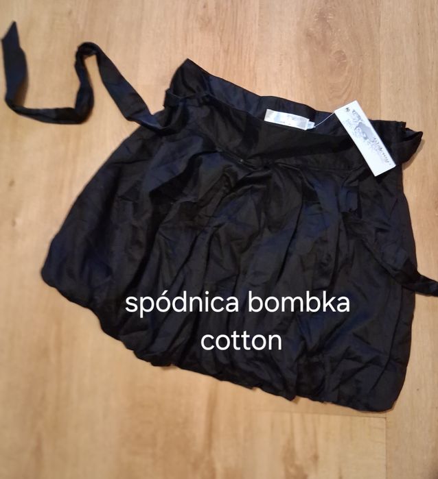 Spódniczka mini czarna bombka 38-M nowa z metką bawełniana