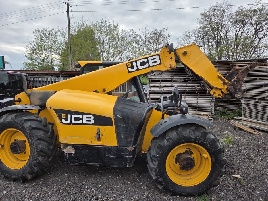 Ładowarka teleskopowa jcb 527-58