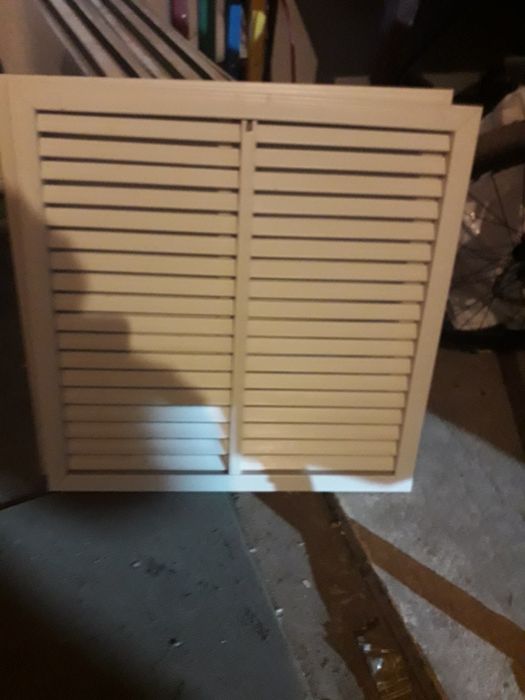 Решатка на батарею радиаторная 2шт.