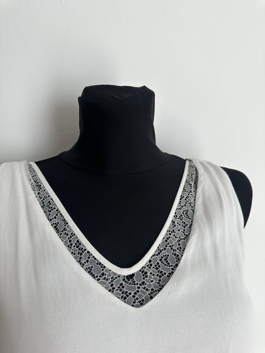 Biała damska bluzka z koronką top basic biuro XS 34 S 36 Massimo Dutti