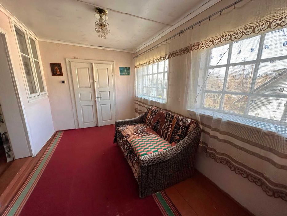 Продається будинок, неподалік м.Стрий у с.Комарів