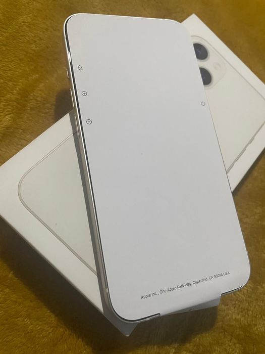 iPhone 13 branco 128GB