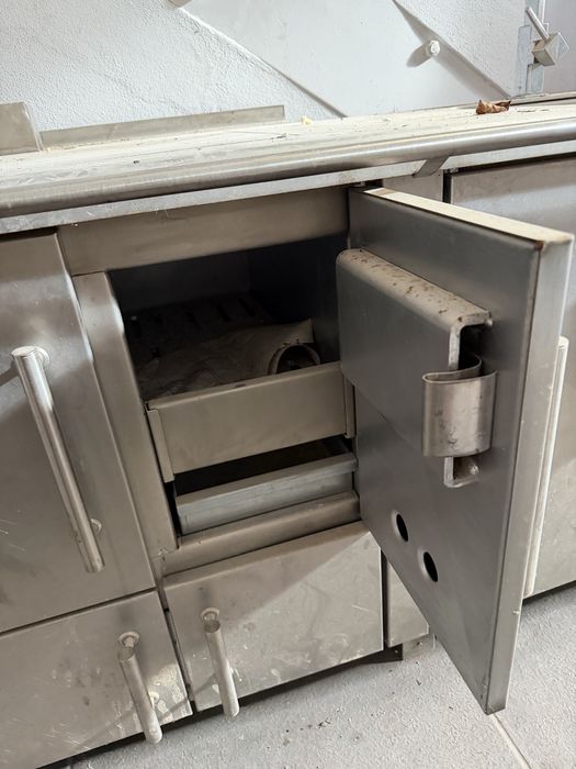 Fogao a lenha com banca