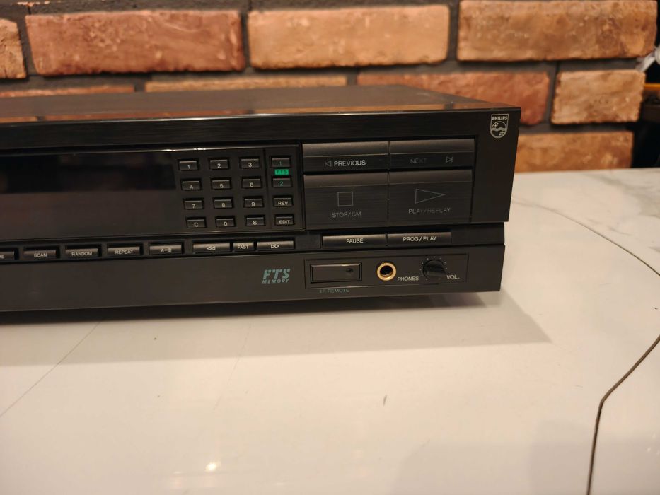PHILIPS CD 824 ! Znakomity odtwarzacz CD do naprawy