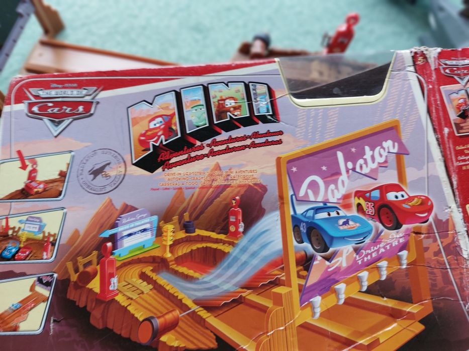 Disney cars mini adventure трек