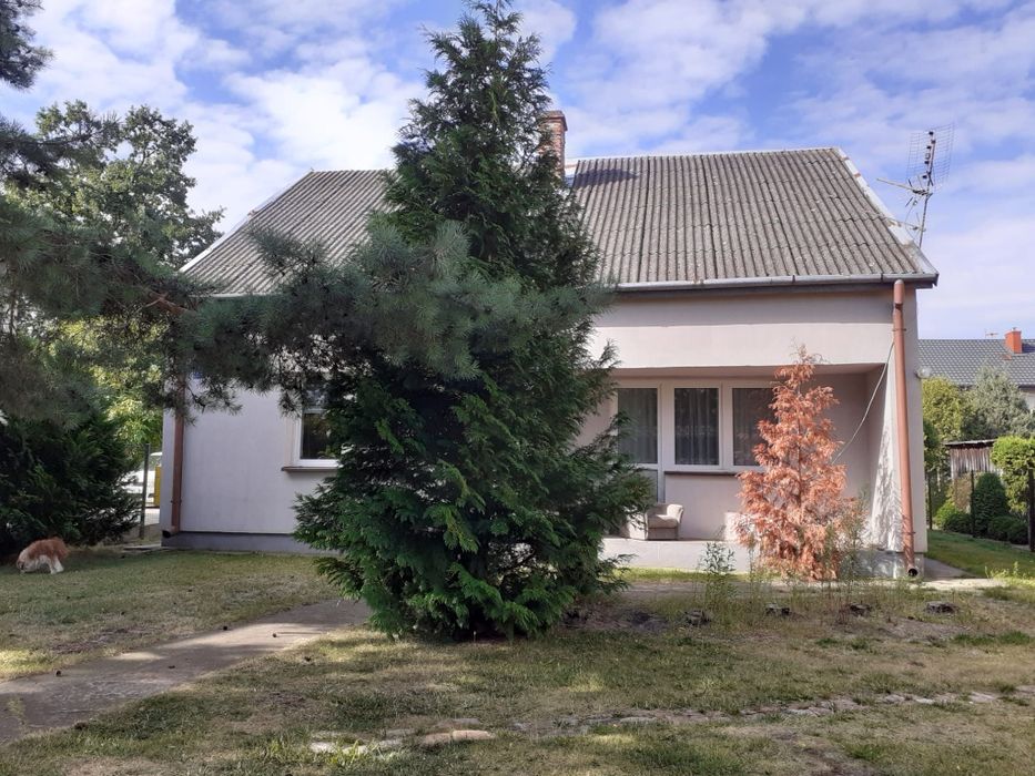 Dom 35 km od Warszawy