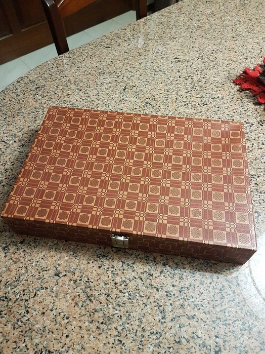 Faqueiro em inox (semi-completo) (40 peças)