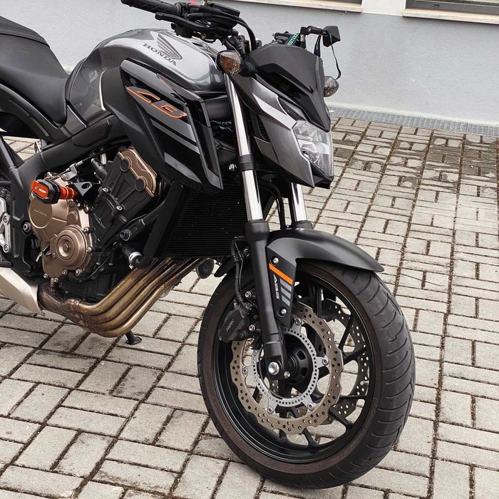 CB650F 2017 18.700km