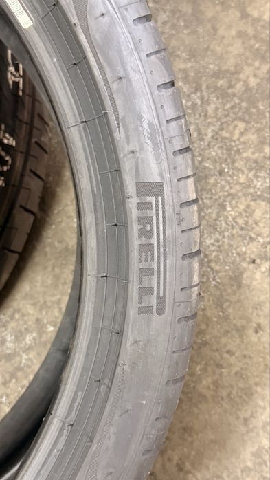 Pneus (2026) 255/35r21 XL Pirelli P Zero * com 100% piso