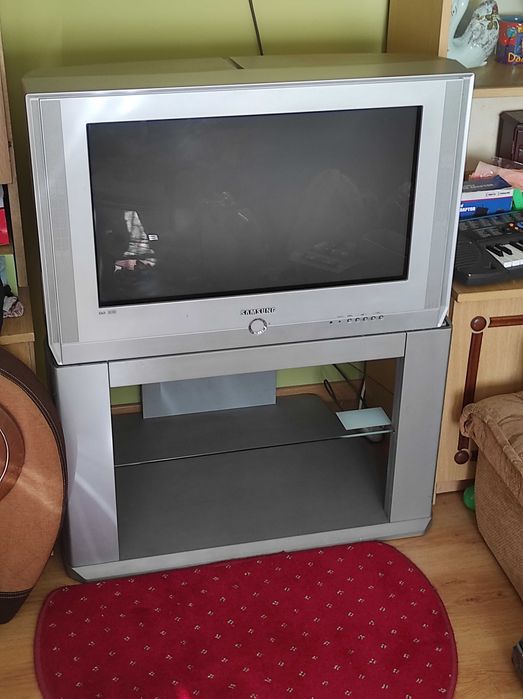 Stolik pod telewizor