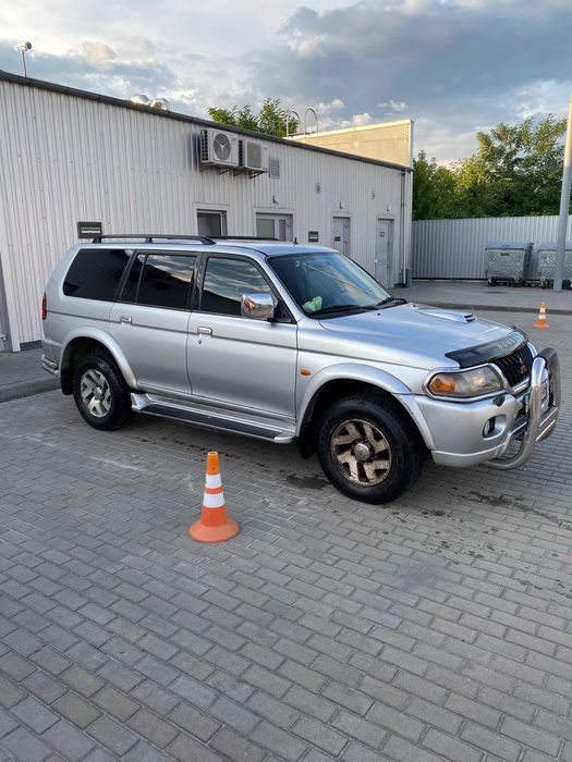 Продам Mitsubishi Pajero Sport 2002 2.5 Дизель Механіка Шкіряний салон