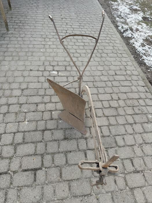 Продам плуг для городу
