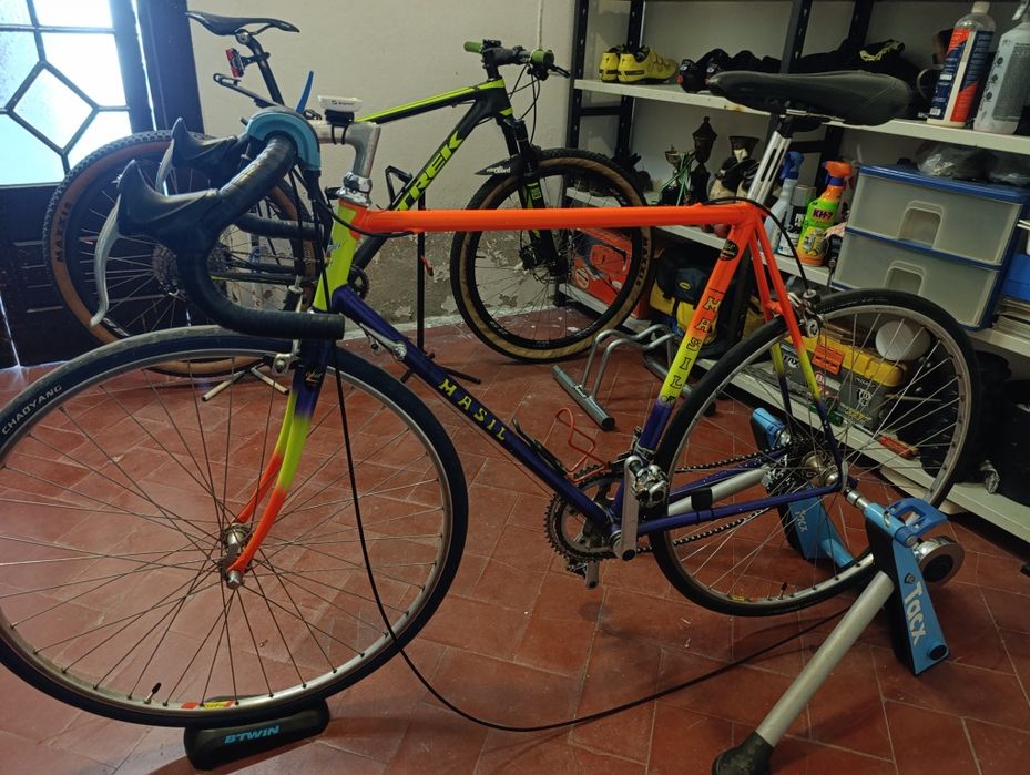 Bicicleta de estrada antiga