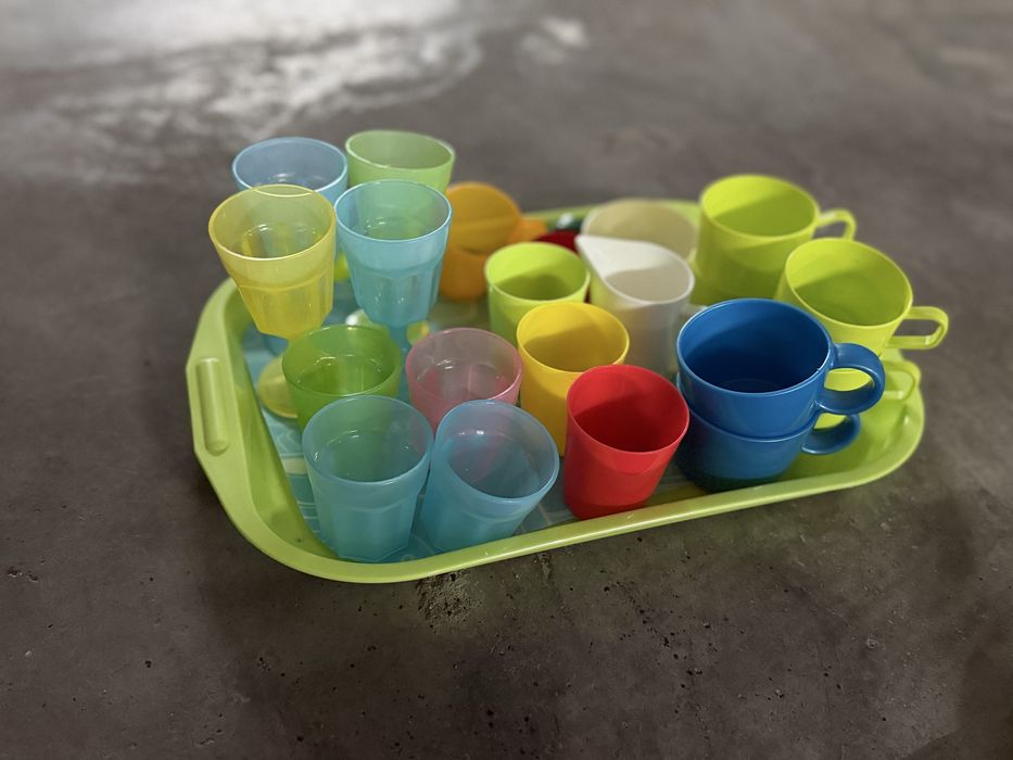 Cozinha Ikea com diversos acessorios