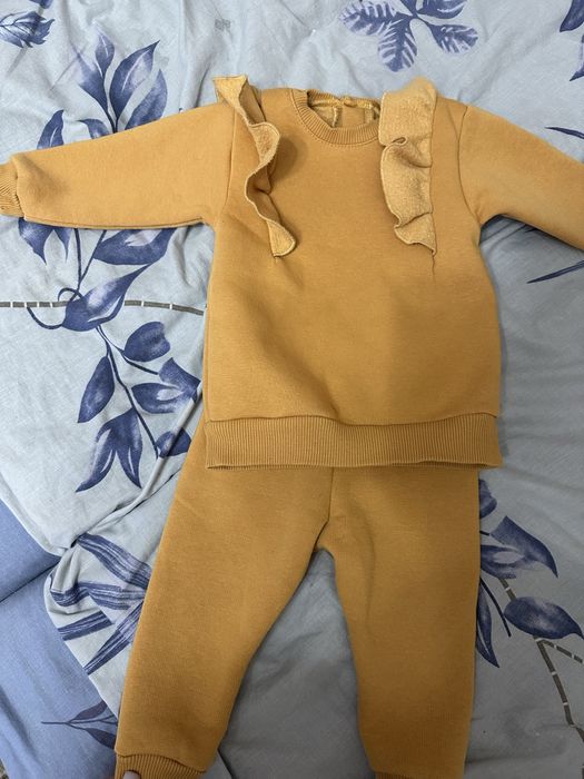 Костюмчик 6-9 міс для дівчинки