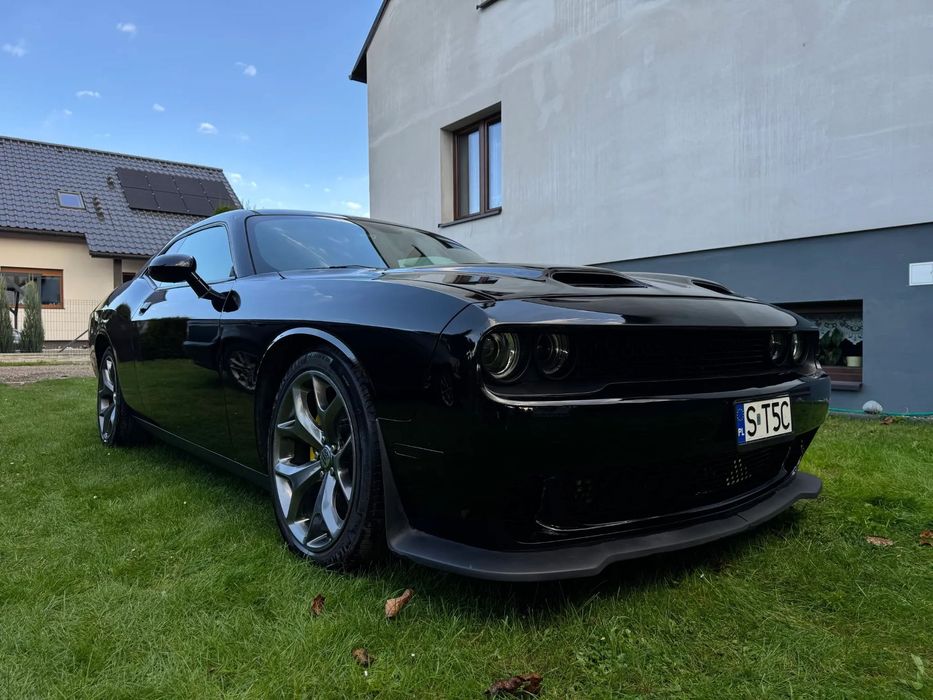 Dodge Challenger 3.6 SXT PLUS + Super Track Pack