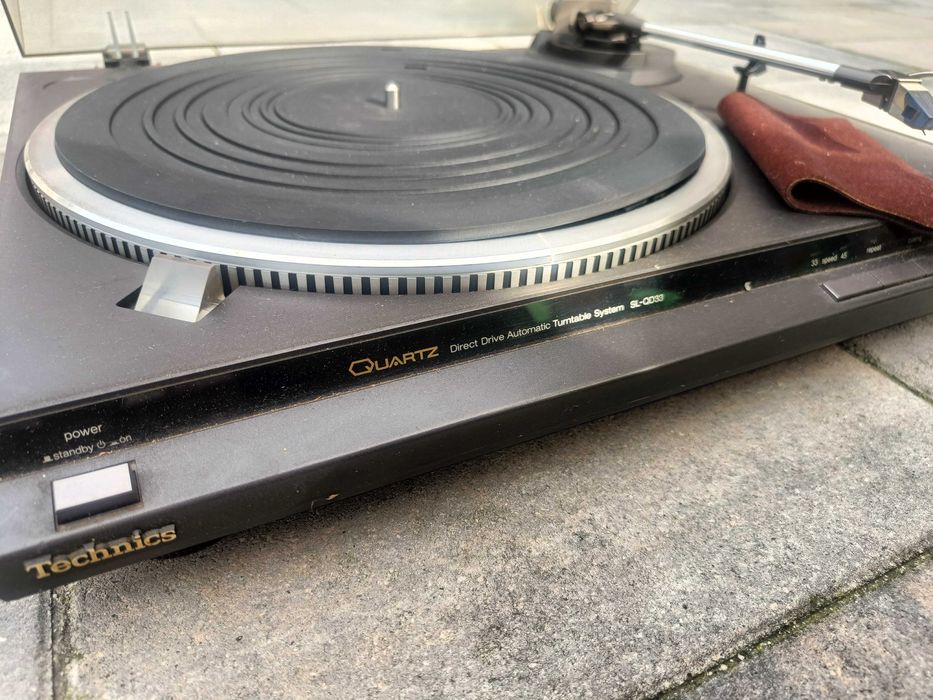 Gramofon Technics SL-QD33 Quartz Direct Drive | Włącza się, kręci talerz
