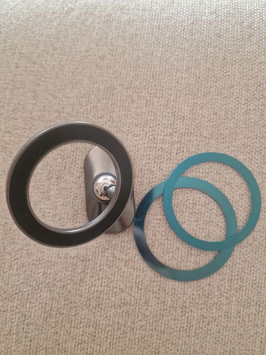 Mini Suporte Magnético de Telemóvel para Painel do Carro - Novo